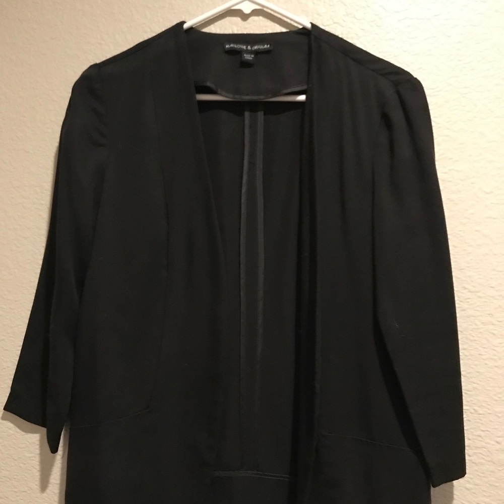 Super Cute Black 3/4 Length Sleeve Dress Jacket!